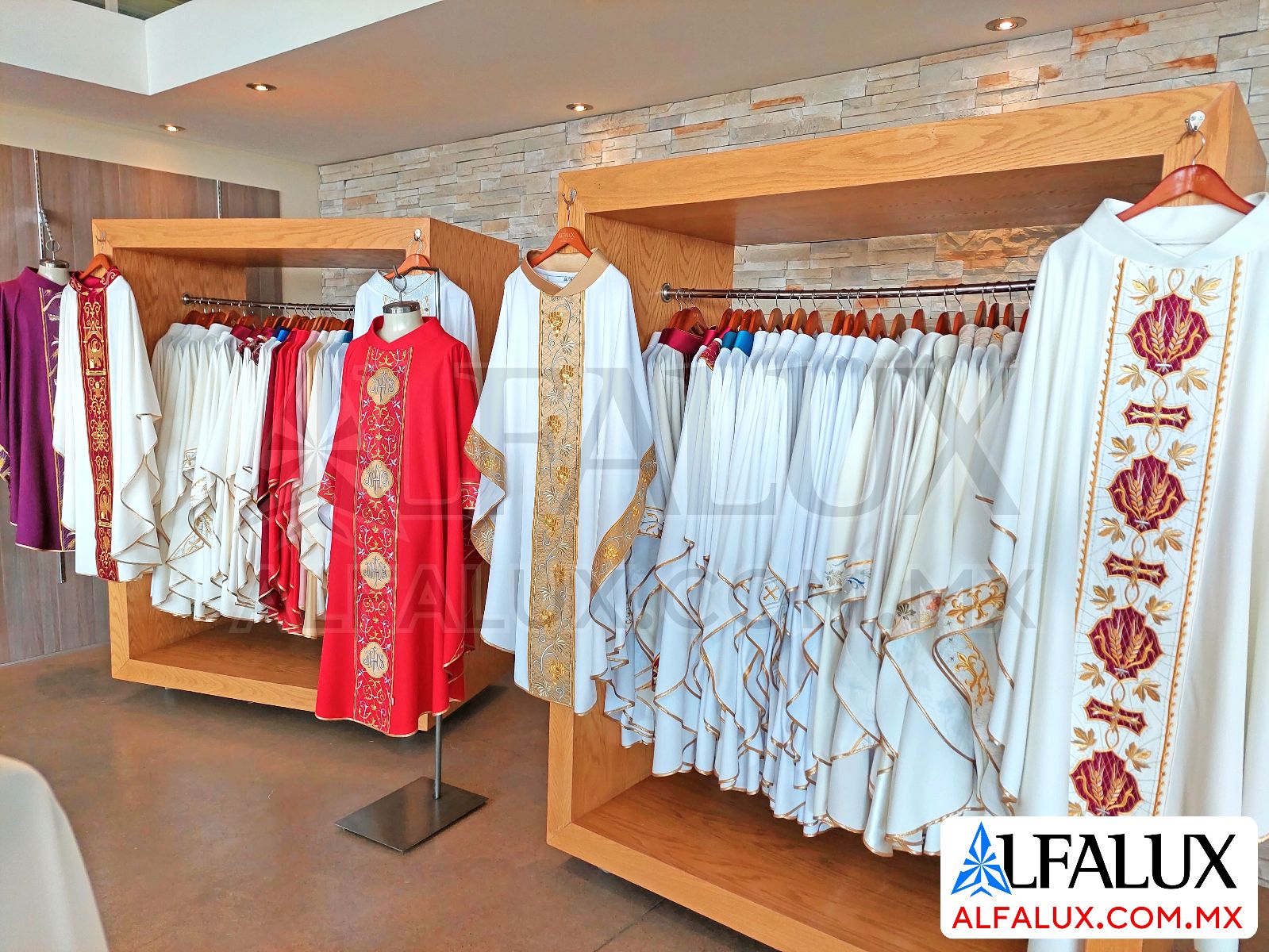 Alfalux PRENDAS Casulla Alba Dalmatica (6)